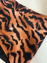 Load image into Gallery viewer, Tiger print headband