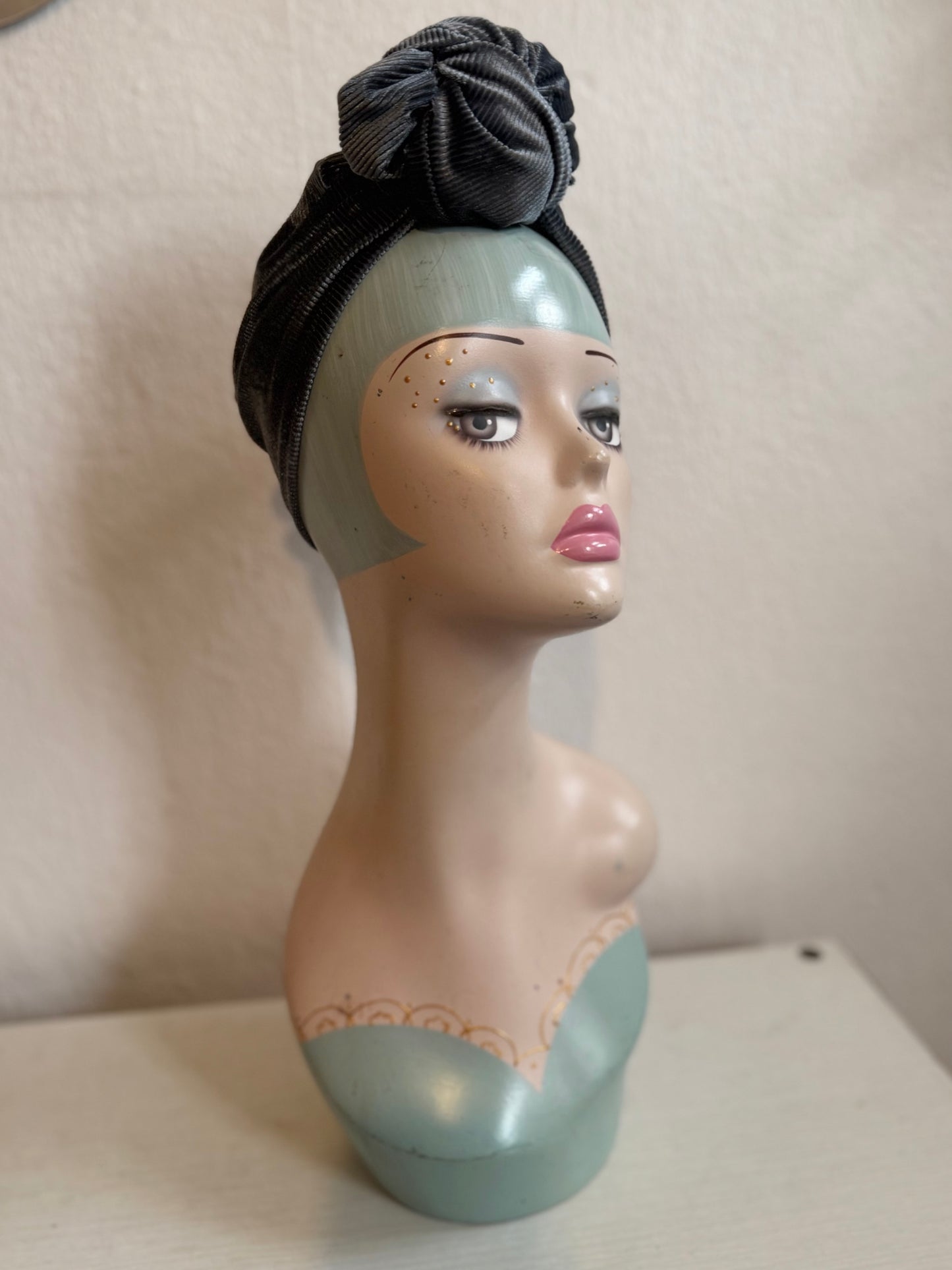 50% OFF SALE ITEM: Ribbed Grey Velvet (Full Coverage) 1940s Style Pre-tied Turban