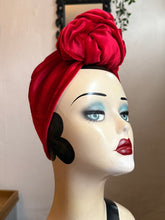 Load image into Gallery viewer, Mannequin head wearing a red velvet turban with a neutral background