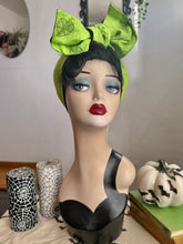 Load image into Gallery viewer, Green spiderweb headscarf