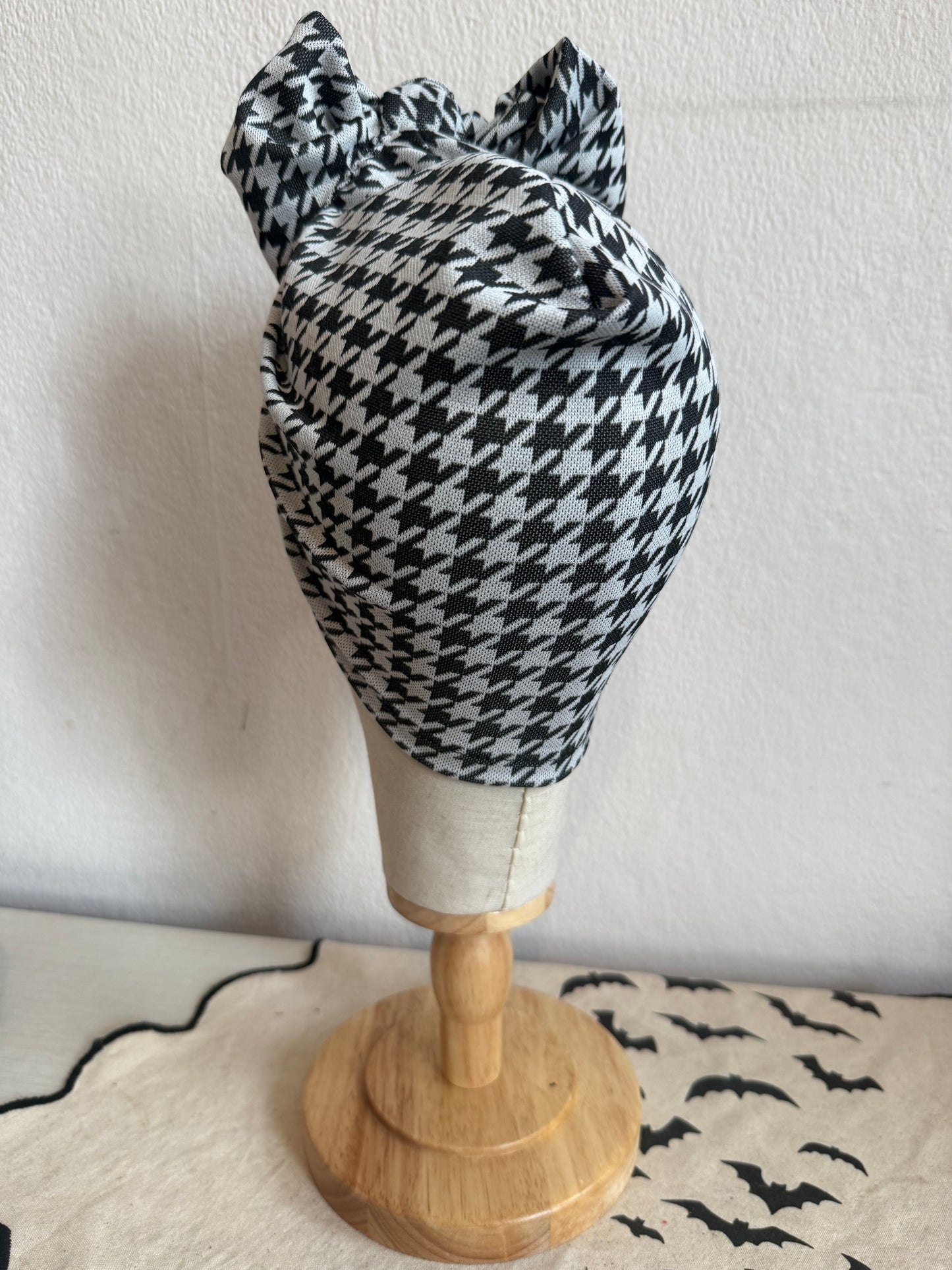 Houndstooth (Full Coverage) 1940s Style Pre-tied Turban with Bow Knot