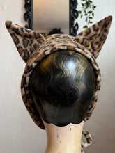 Load image into Gallery viewer, Cat Headband (in leopard)