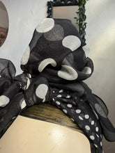 Load image into Gallery viewer, Vintage headscarf