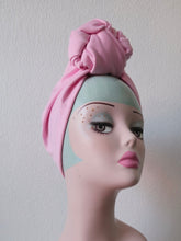 Load image into Gallery viewer, Vintage 1940s handmade alt fashion turban 