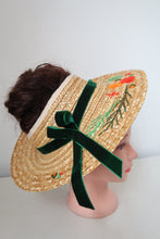 Load image into Gallery viewer, Vintage handmade straw hat 