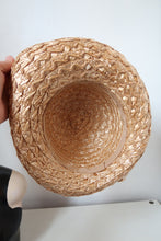 Load image into Gallery viewer, Vintage straw hat