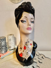 Load image into Gallery viewer, Vintage 1940s reproduction velvet turban 