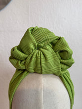 Load image into Gallery viewer, Vintage style handmade jersey headband