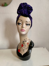 Load image into Gallery viewer, Vintage style handmade velvet headband