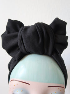 Black vintage headband 