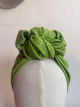 Load image into Gallery viewer, Vintage style handmade jersey turban 