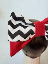 Load image into Gallery viewer, Twin peaks hair bow 