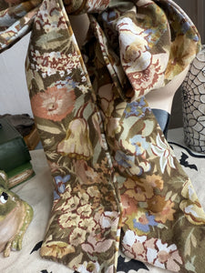 Floral devil horns
