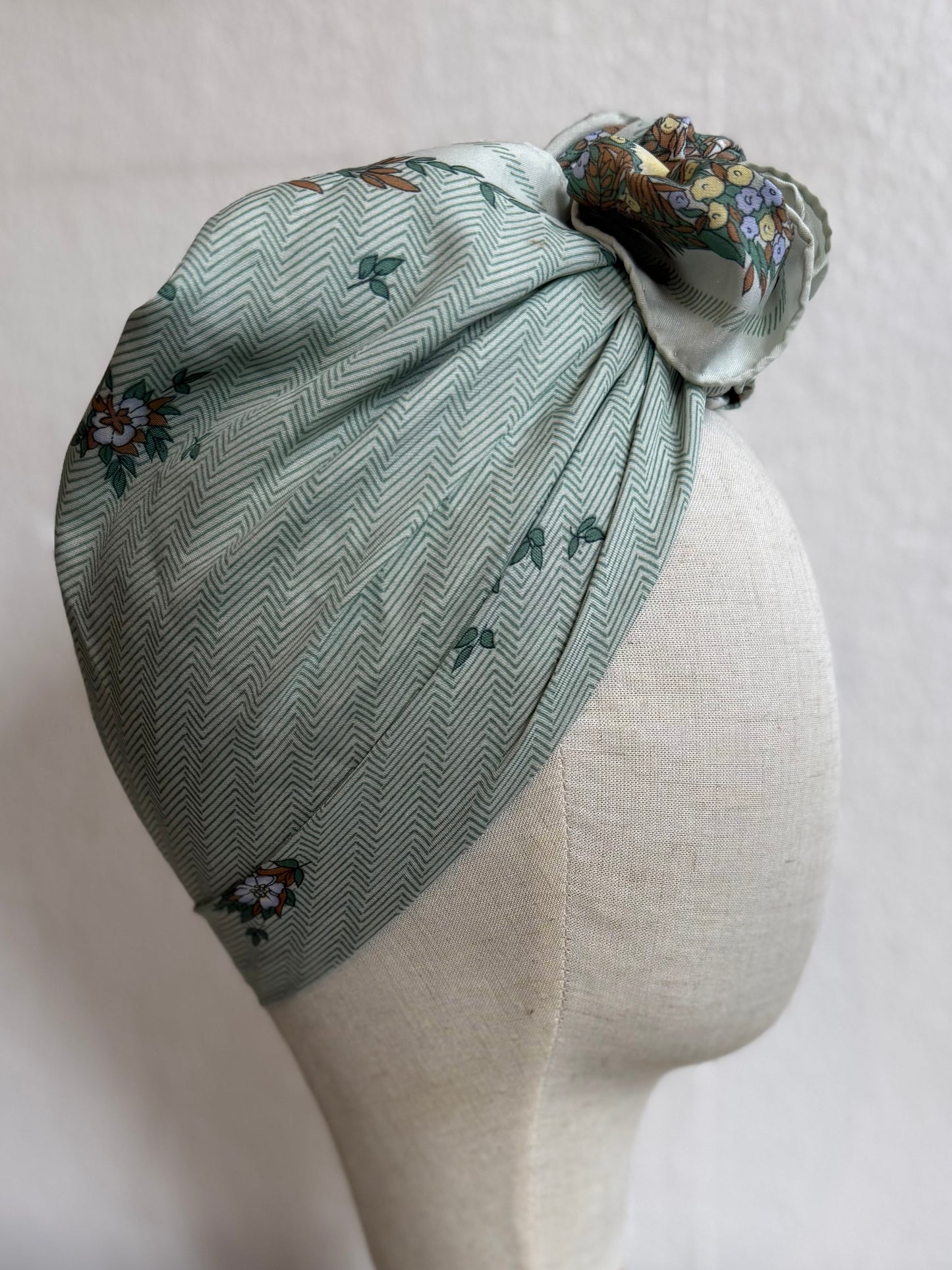 Green Floral True Vintage Scarf