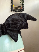 Load image into Gallery viewer, Halloween bat headband 