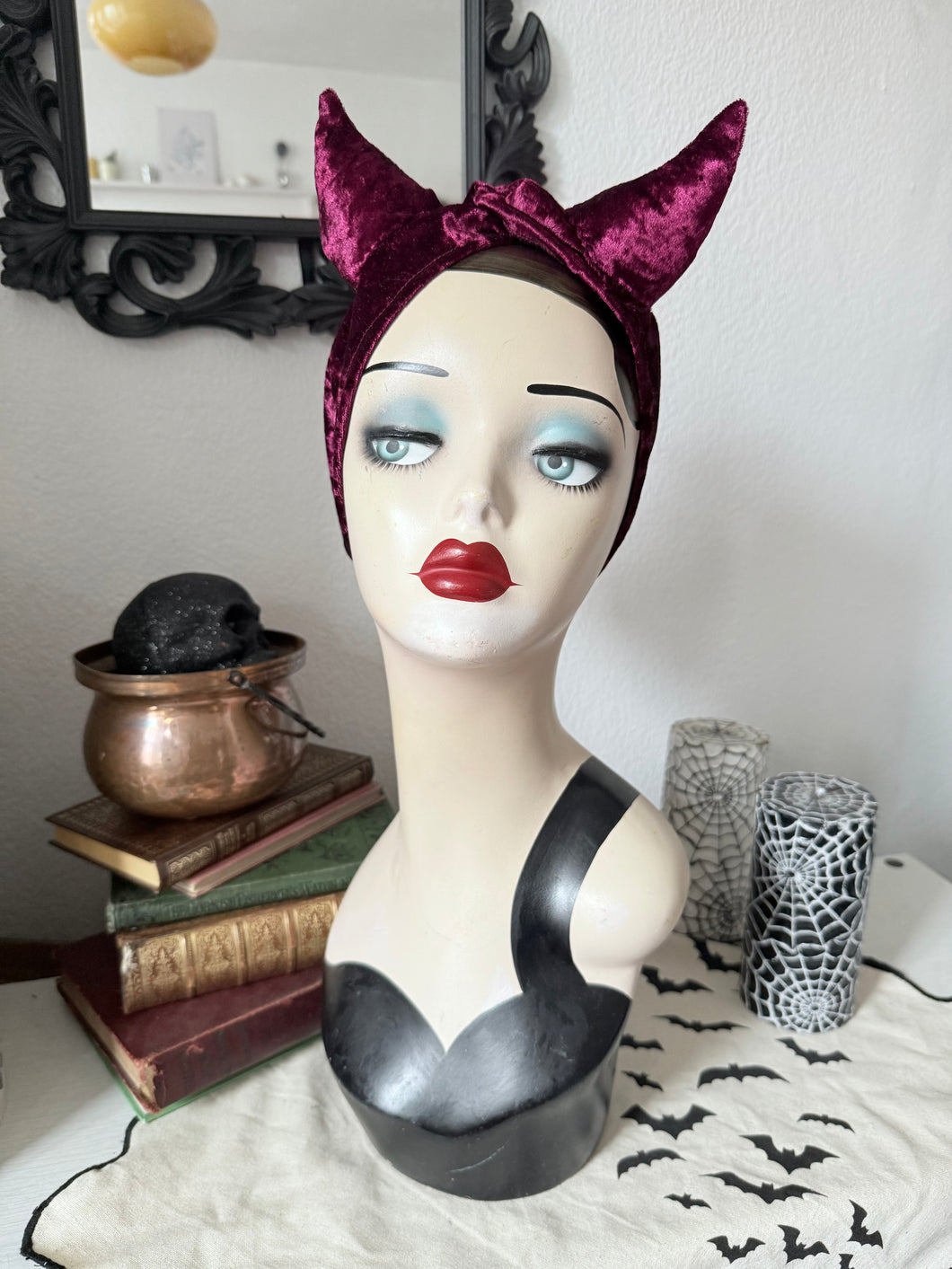 Velvet devil turban alt gothic fashion gothabilly