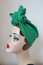 Load image into Gallery viewer, Green 1940s hair turban for women