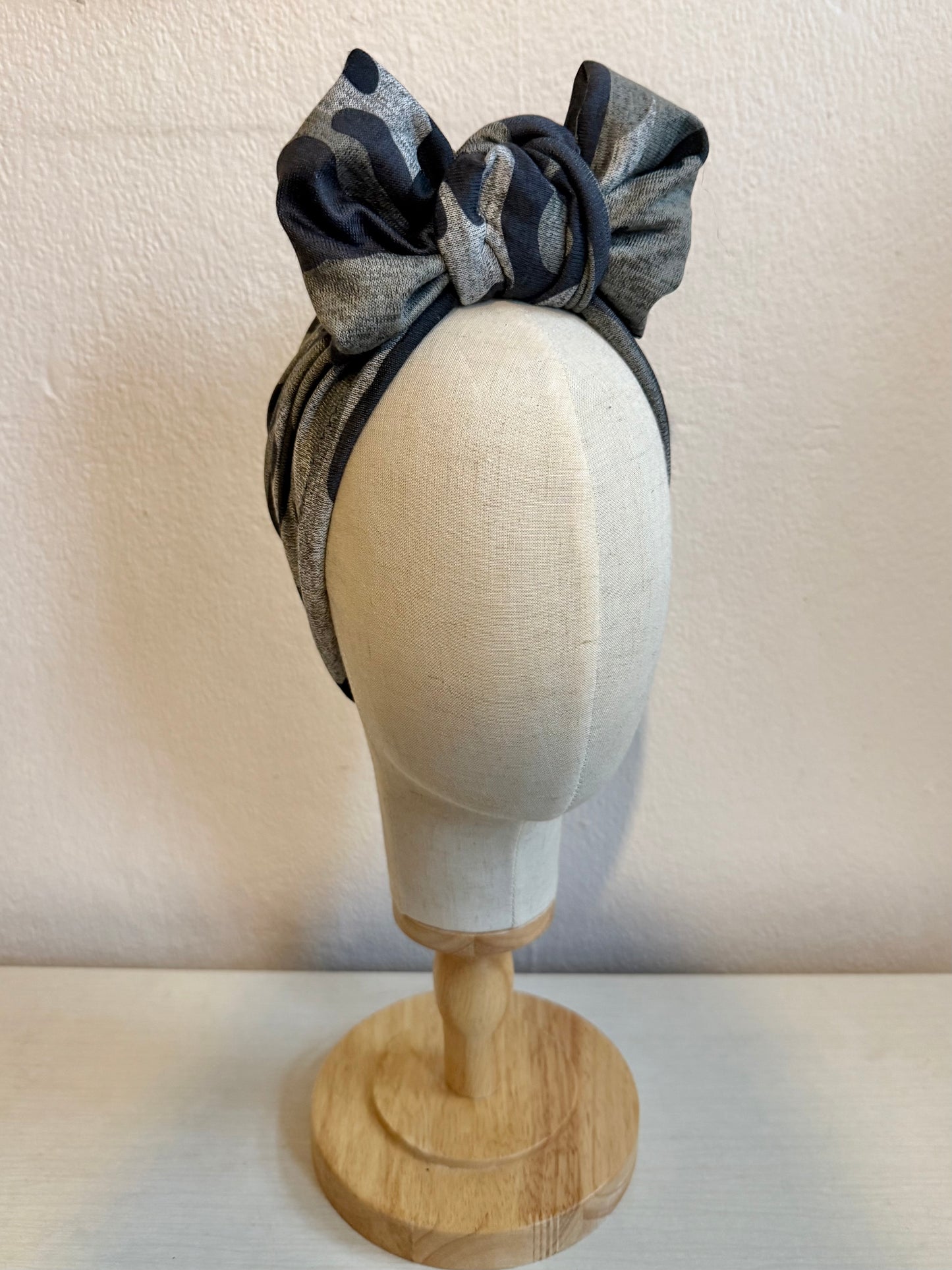 Camo Print (Full Coverage) 1940s Style Pre-tied Turban with Bow Knot