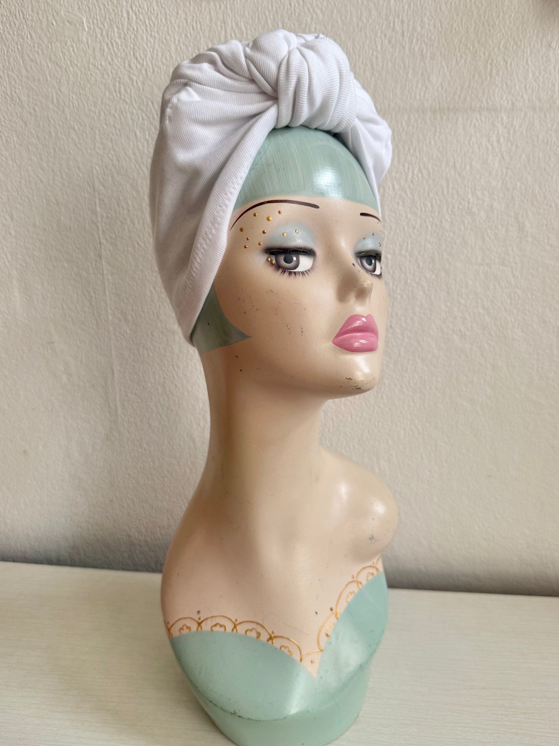 White 1940s vintage turban
