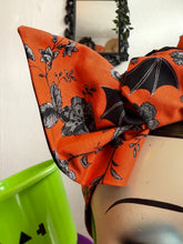 Load image into Gallery viewer, Bat Halloween goth headband