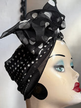 Load image into Gallery viewer, Vintage headscarf