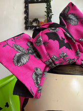 Load image into Gallery viewer, Bat Halloween goth headband