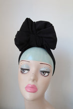 Load image into Gallery viewer, Black Sparkly Lurex turban vintage 