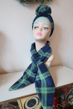 Load image into Gallery viewer, Blackwatch tartan vintage scarf set 