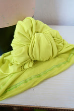 Load image into Gallery viewer, Chartreuse vintage turban 