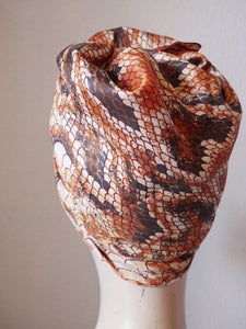 Snake Print True Vintage Scarf🍁