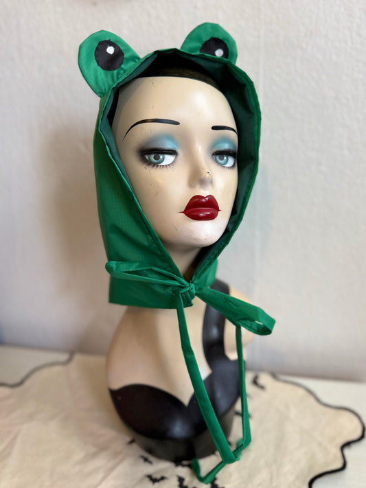 Frog rain hat bonnet