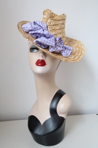 Vintage handmade straw hat 1940s