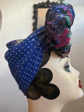 Load image into Gallery viewer, Vintage headscarf