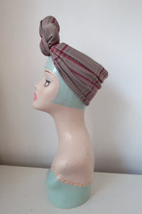 SALE ITEM: SLOUCHY KNOT Vintage Style Pre-tied Headband in Grey & Pink Houndstooth