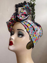 Load image into Gallery viewer, Mannequin head with Floral skeleton halloween print headscarf bandana 