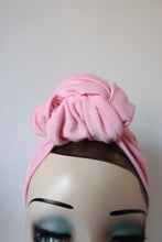 Load image into Gallery viewer, Vintage 1940s handmade turban 