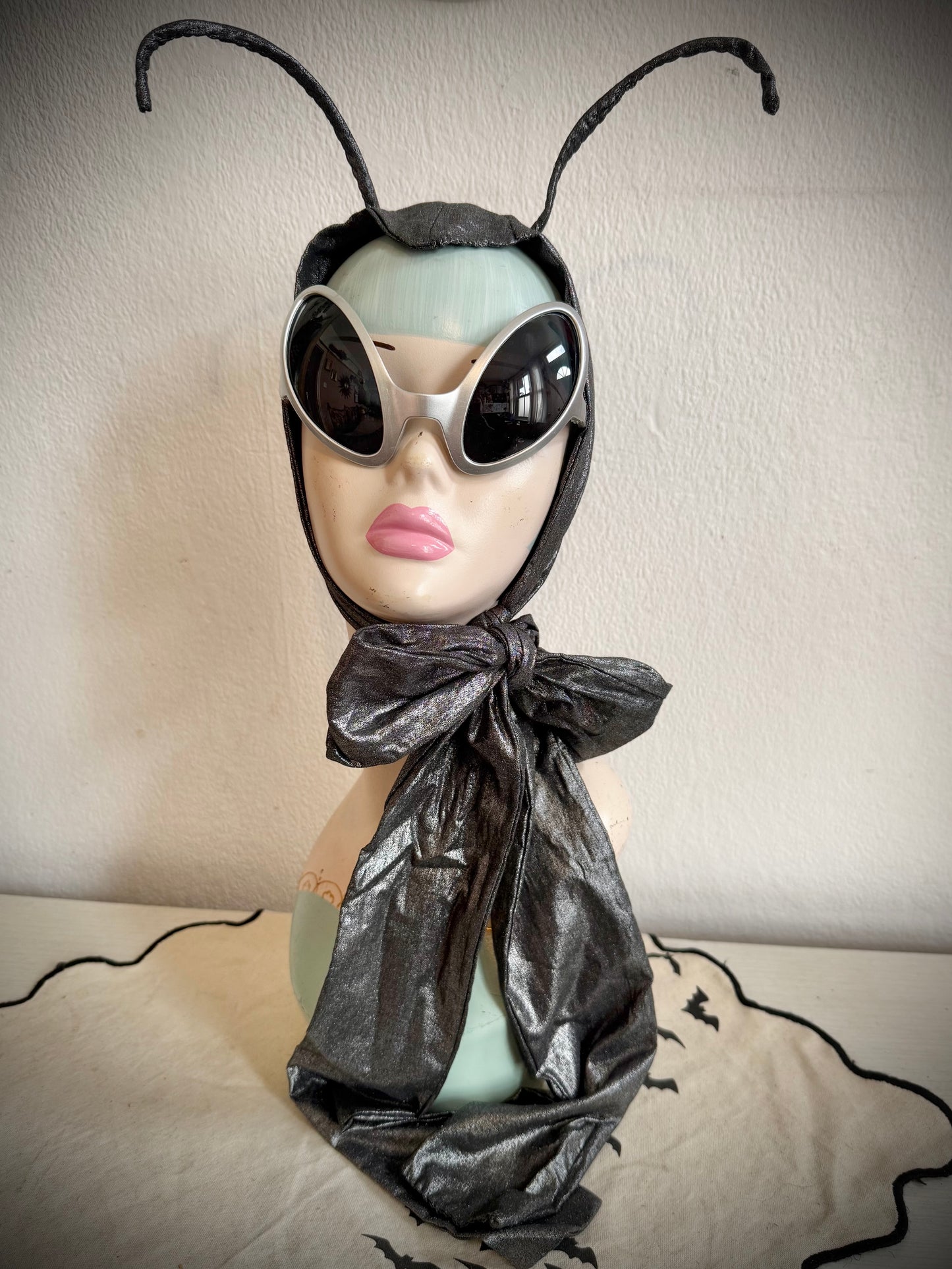 Sliver alien bug 90s raver headpiece 