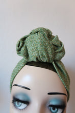 Load image into Gallery viewer, Green tweed, handmade, old-style turban
