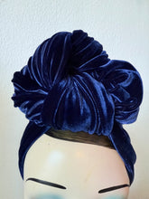 Load image into Gallery viewer, Blue velvet glamorous festive headband 