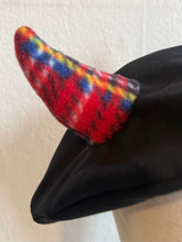 Load image into Gallery viewer, tartan devil beret