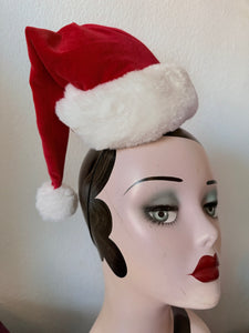 Santa hat pin-up novelty fascinator 