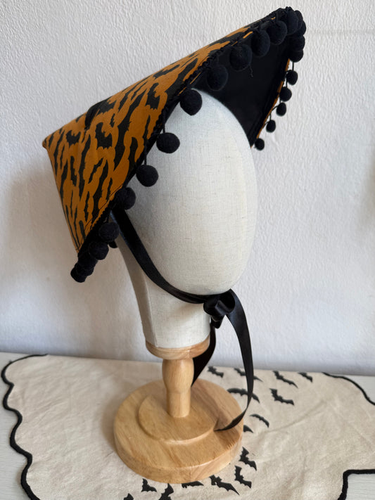 bat print vintage style rockabilly sun hat