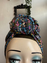 Load image into Gallery viewer, Floral 1940s vintage pin-up turban 