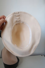 Load image into Gallery viewer, Cream vintage hat