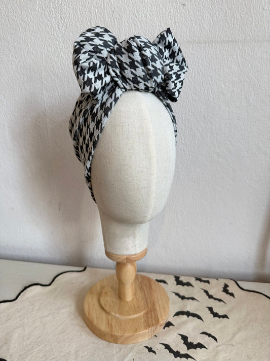 Houndstooth (Full Coverage) 1940s Style Pre-tied Turban with Bow Knot