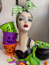 Load image into Gallery viewer, Mannequin head with Halloween-themed bat headscarf