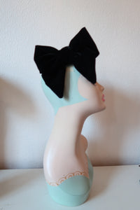 black velvet vintage hair bow for women