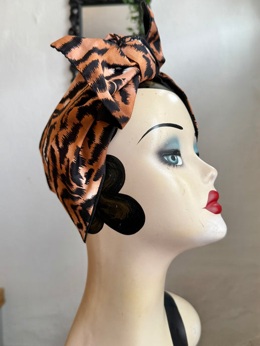 Tiger print headscarf 