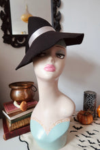 Load image into Gallery viewer, Vintage style black witch hat 