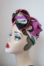 Load image into Gallery viewer, Vintage headscarf